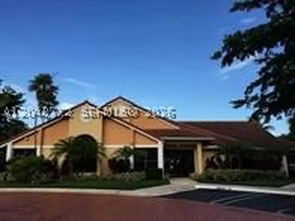 5721 Riverside Drive Coral Springs FL 33067