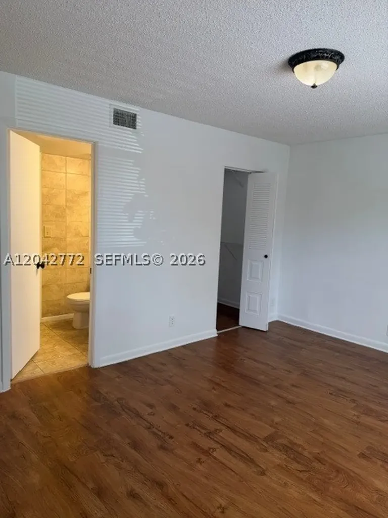 5721 Riverside Drive Coral Springs FL 33067
