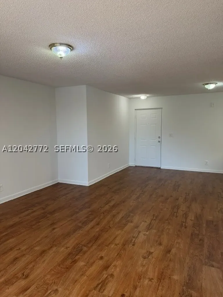 5721 Riverside Drive Coral Springs FL 33067
