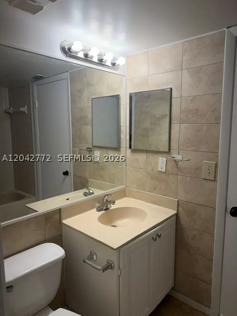 5721 Riverside Drive Coral Springs FL 33067