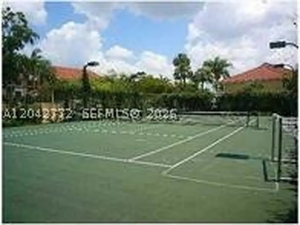 5721 Riverside Drive Coral Springs FL 33067
