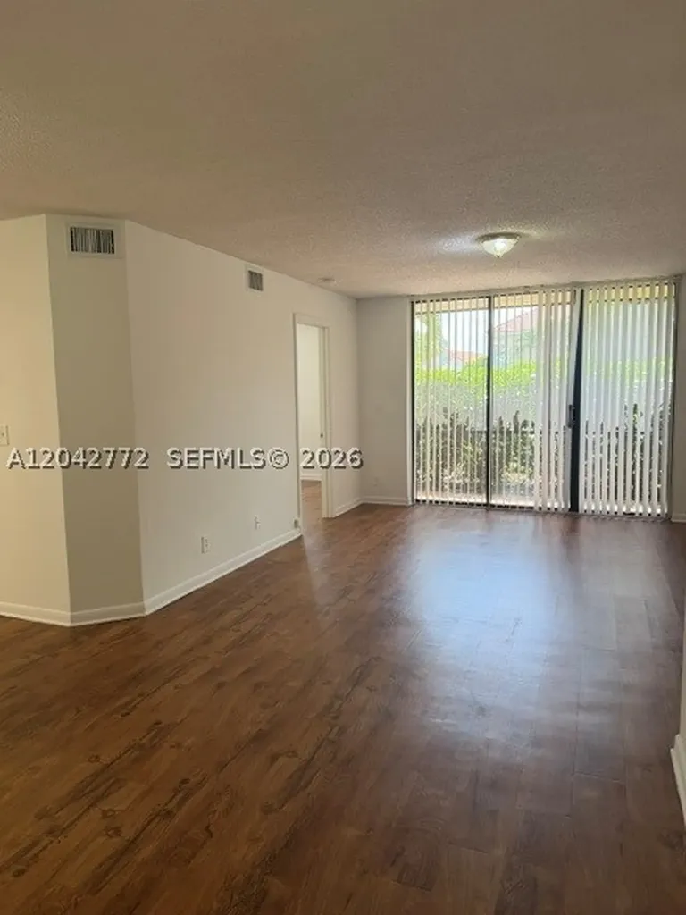 5721 Riverside Drive Coral Springs FL 33067