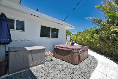132 Almar Drive Wilton Manors FL 33334