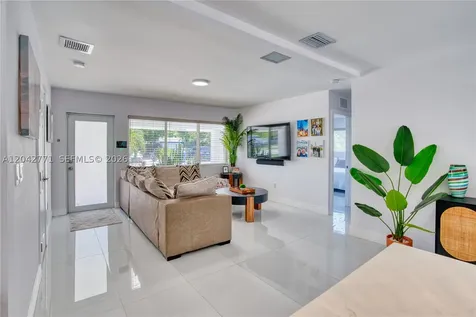 132 Almar Drive Wilton Manors FL 33334