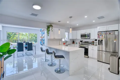 132 Almar Drive Wilton Manors FL 33334
