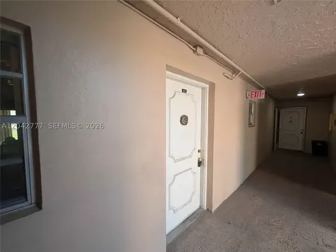 9495 Evergreen Place Davie FL 33324
