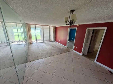 9495 Evergreen Place Davie FL 33324