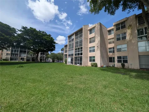 9495 Evergreen Place Davie FL 33324