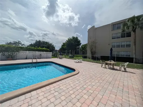9495 Evergreen Place Davie FL 33324