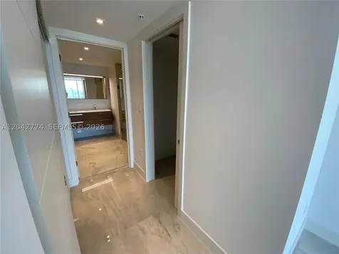 9521 E Bay Harbor Drive Bay Harbor Islands FL 33154