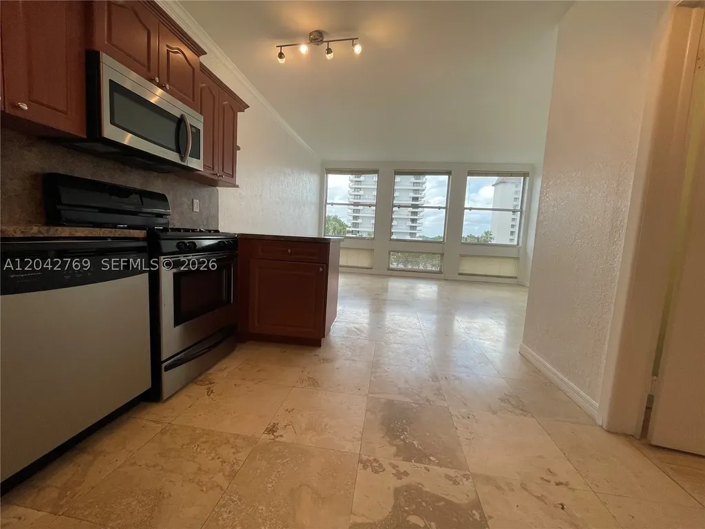 700 Biltmore Way Coral Gables FL 33134