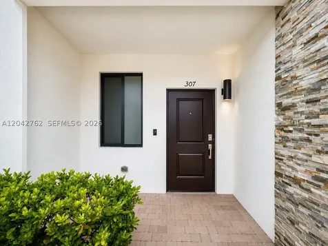 307 NE 208th Terrace Miami FL 33179