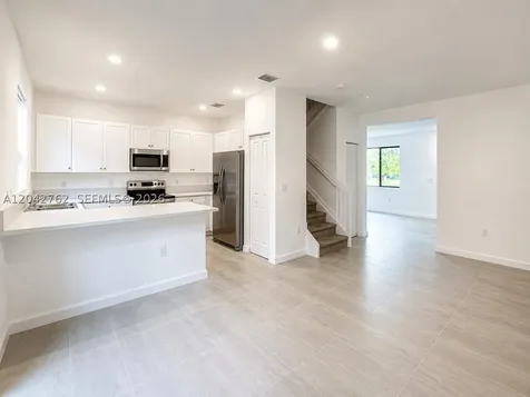 307 NE 208th Terrace Miami FL 33179
