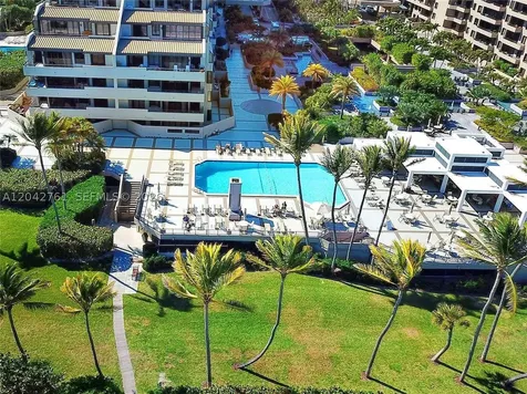 201 Crandon Boulevard Key Biscayne FL 33149