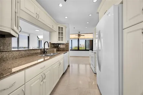 201 Crandon Boulevard Key Biscayne FL 33149
