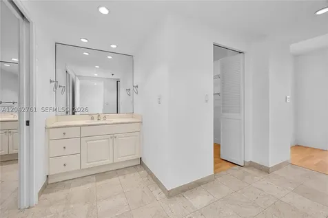 201 Crandon Boulevard Key Biscayne FL 33149