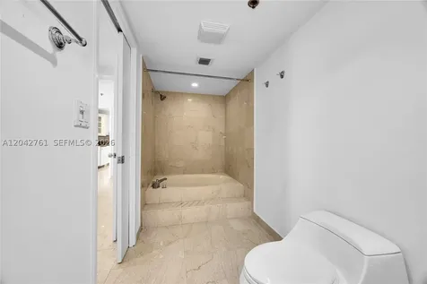 201 Crandon Boulevard Key Biscayne FL 33149