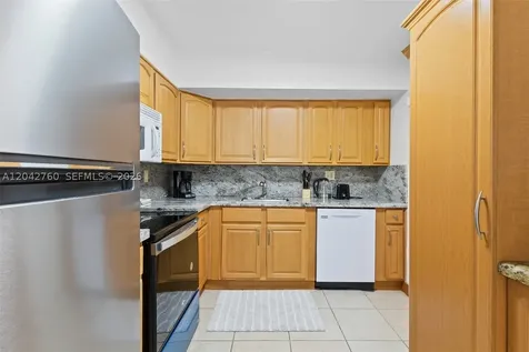 3725 S Ocean Drive Hollywood FL 33019