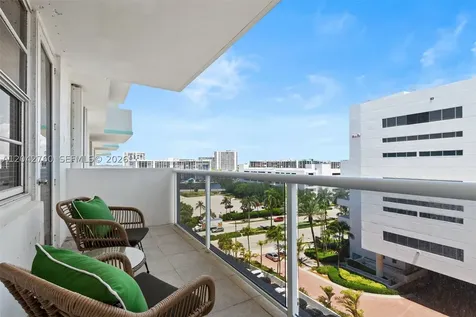 3725 S Ocean Drive Hollywood FL 33019