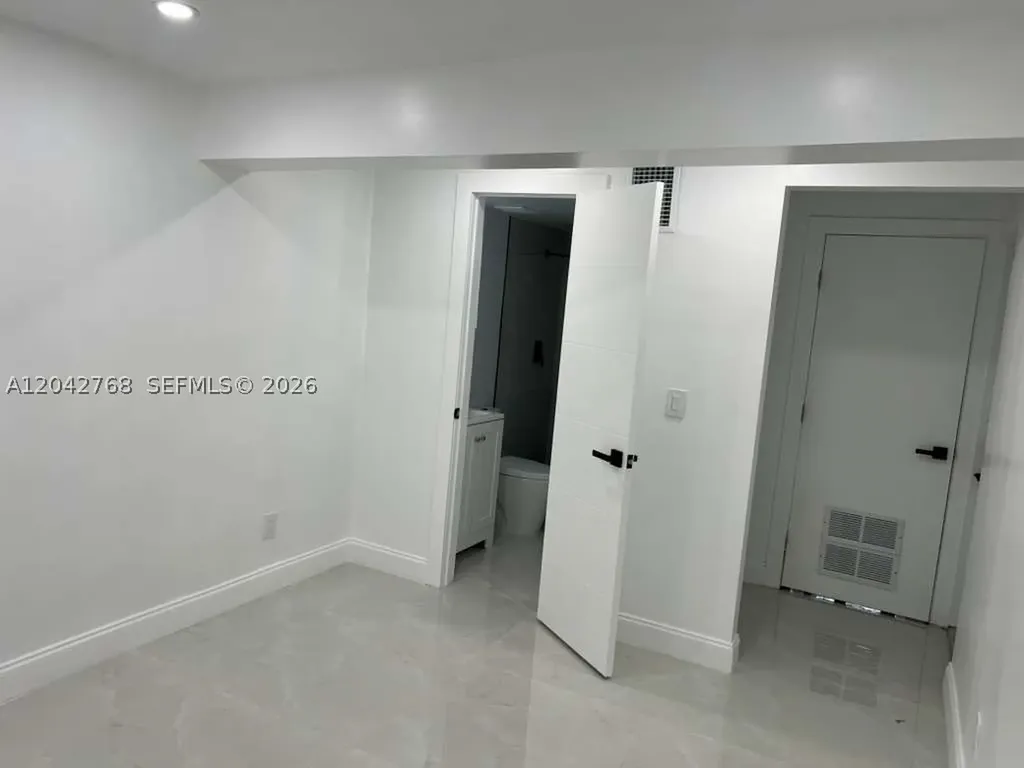 2850 NW 7th Street Fort Lauderdale FL 33311