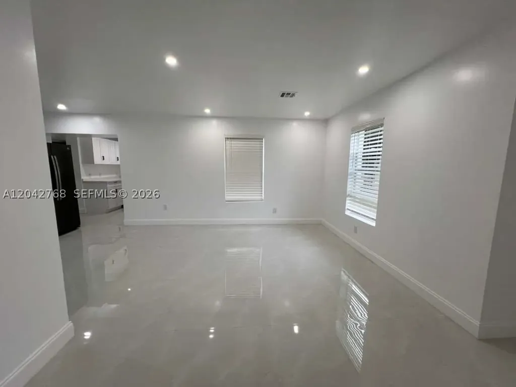 2850 NW 7th Street Fort Lauderdale FL 33311