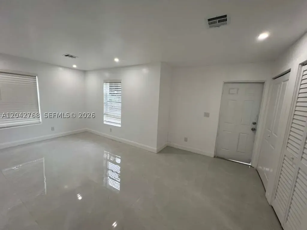 2850 NW 7th Street Fort Lauderdale FL 33311
