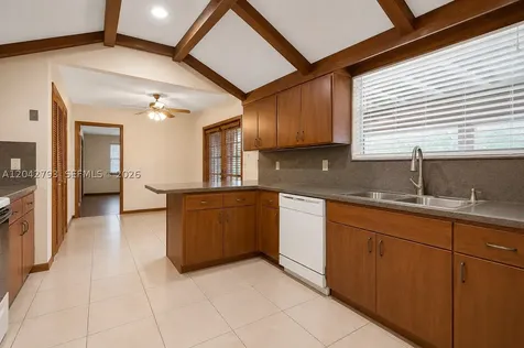 7365 N Augusta Drive Hialeah FL 33015