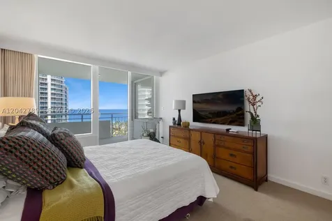 400 S Pointe Drive Miami Beach FL 33139