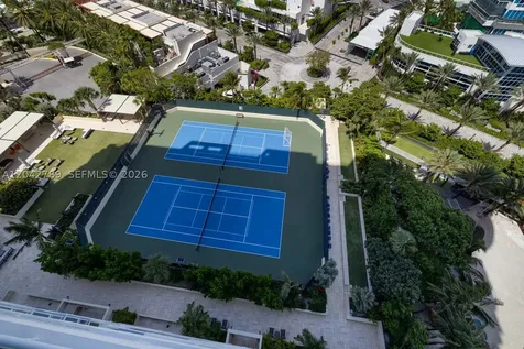 400 S Pointe Drive Miami Beach FL 33139