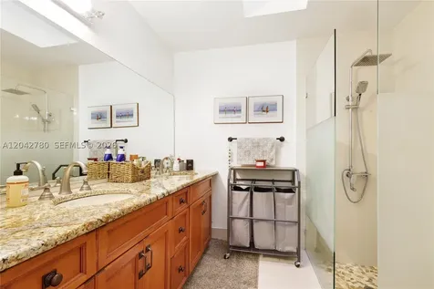 3064 S Oakland Forest Drive Oakland Park FL 33309