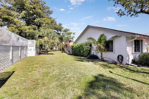 3064 S Oakland Forest Drive Oakland Park FL 33309