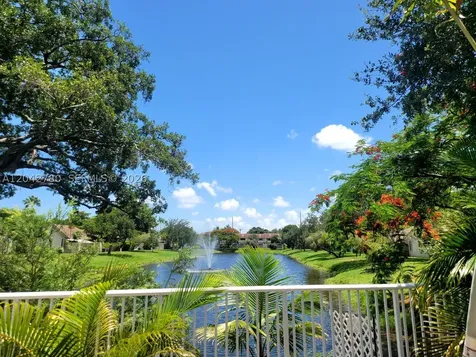 3064 S Oakland Forest Drive Oakland Park FL 33309
