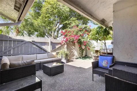 3064 S Oakland Forest Drive Oakland Park FL 33309