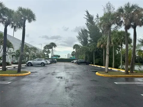 4005 NW 114th Avenue Doral FL 33178