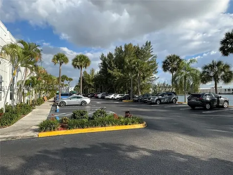 4005 NW 114th Avenue Doral FL 33178