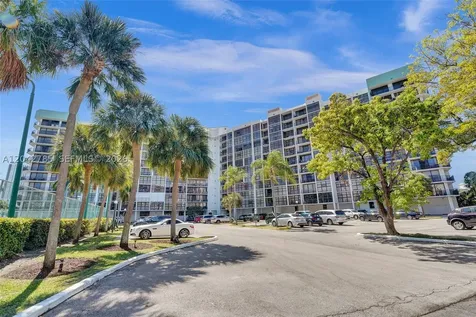 400 Leslie Drive Hallandale Beach FL 33009
