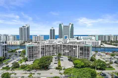 400 Leslie Drive Hallandale Beach FL 33009