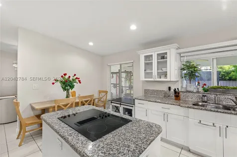 9840 NW 28th Terrace Doral FL 33172