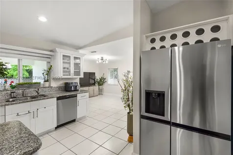 9840 NW 28th Terrace Doral FL 33172