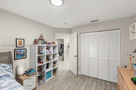 9840 NW 28th Terrace Doral FL 33172
