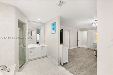 9840 NW 28th Terrace Doral FL 33172