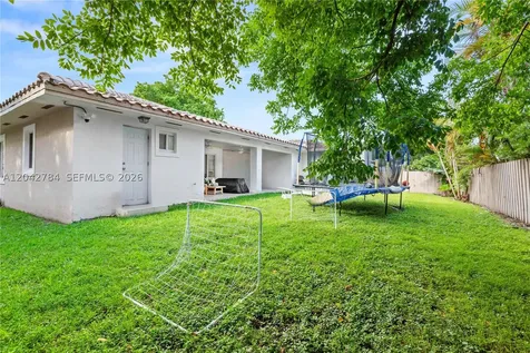9840 NW 28th Terrace Doral FL 33172