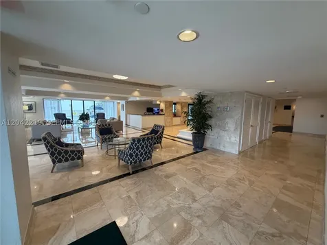 2625 Collins Avenue Miami Beach FL 33140