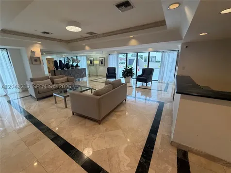 2625 Collins Avenue Miami Beach FL 33140