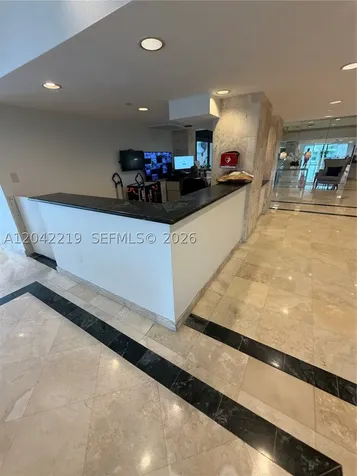 2625 Collins Avenue Miami Beach FL 33140