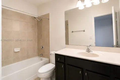 8954 W 35th Way Hialeah FL 33018
