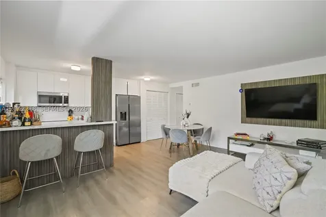 1614 West Avenue Miami Beach FL 33139