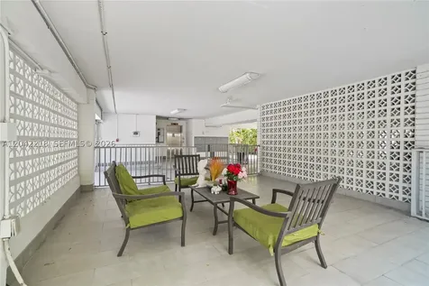 1614 West Avenue Miami Beach FL 33139