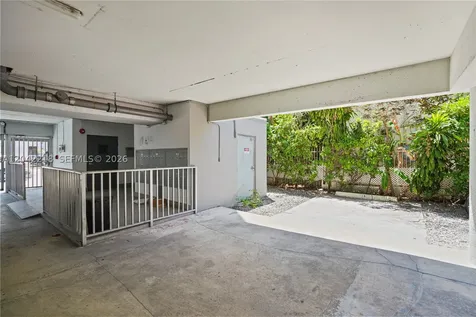 1614 West Avenue Miami Beach FL 33139