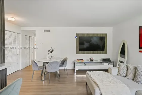 1614 West Avenue Miami Beach FL 33139